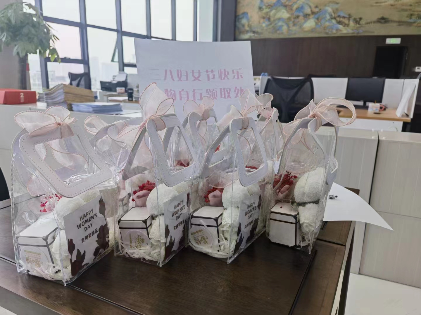 湖南劲鸣律师事务所,专业化分工,团队作战的律师事务所